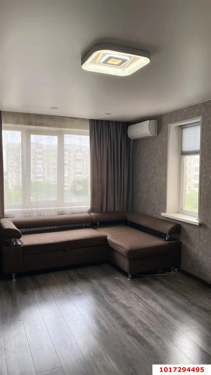 Фото №1: 1-комнатная квартира 41 м² - Краснодар, Западный внутригородской округ, мкр. Юбилейный, ул. Думенко, 4