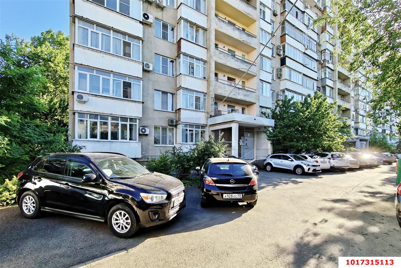 Фото №19: 3-комнатная квартира <span class="whitespace-nowrap">102 м²</span>, <span class="whitespace-nowrap">1/10 эт.</span> - Краснодар, Западный внутригородской округ, мкр. Центральный, ул. Гоголя, 23