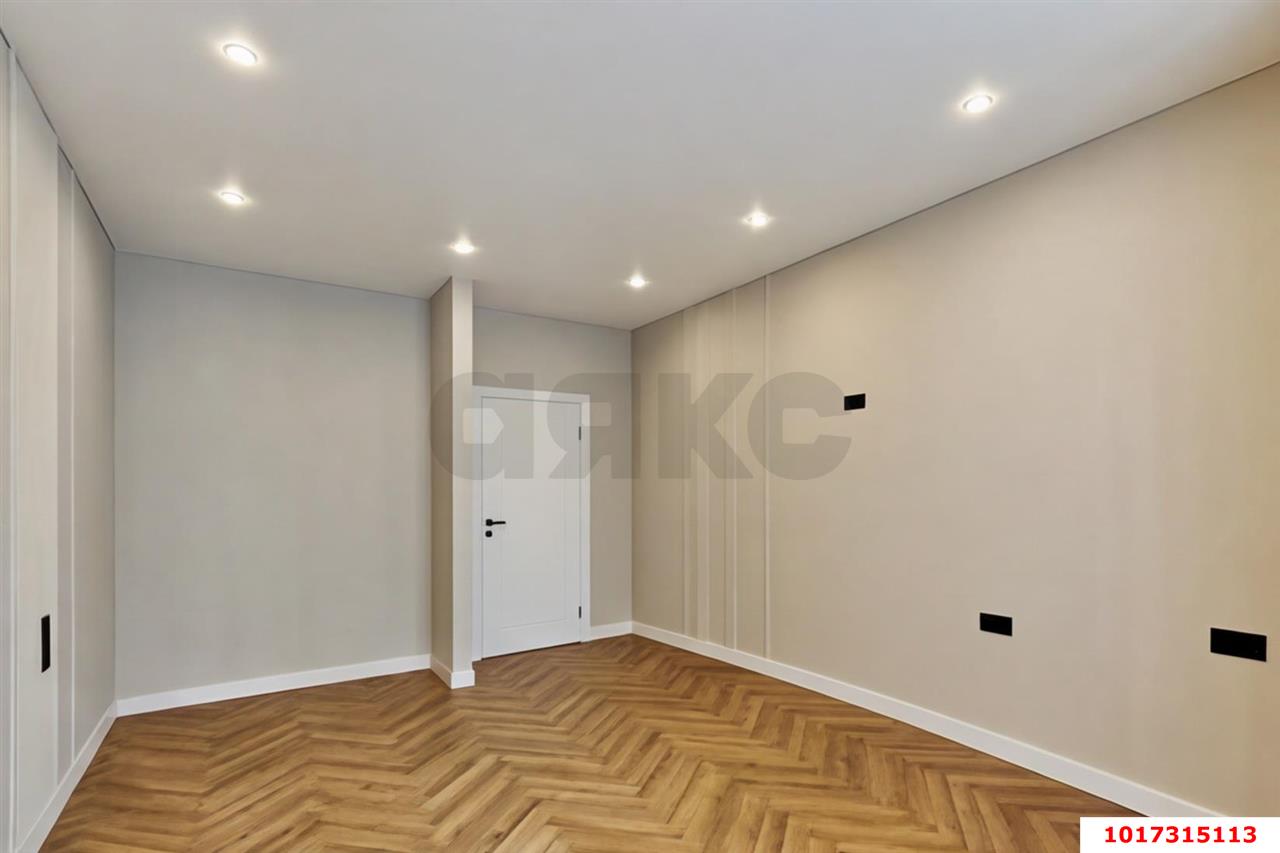 Фото №5: 3-комнатная квартира <span class="whitespace-nowrap">102 м²</span>, <span class="whitespace-nowrap">1/10 эт.</span> - Краснодар, Западный внутригородской округ, мкр. Центральный, ул. Гоголя, 23