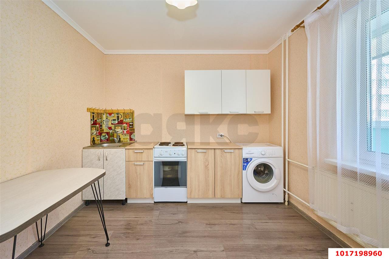 Фото №5: 1-комнатная квартира <span class="whitespace-nowrap">37 м²</span>, <span class="whitespace-nowrap">4/16 эт.</span> - Краснодар, Прикубанский внутригородской округ, мкр. Восточно-Кругликовский, ул. Героя А.А. Аверкиева, 16
