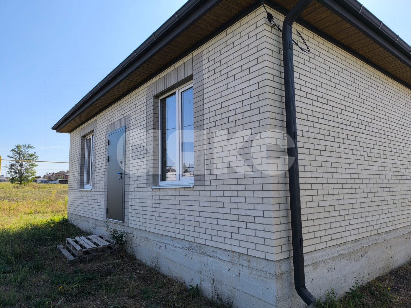 Фото №3: Дом <span class="whitespace-nowrap">100 м²</span> <span class="whitespace-nowrap">+ 7 сот.</span>, <span class="whitespace-nowrap">1 эт.</span> - Темерницкий, п. коттеджный  Ореховая Роща, ул. Екатерининская