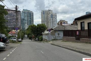 Фото №1: Торговое помещение <span class="whitespace-nowrap">73 м²</span>, <span class="whitespace-nowrap">1/1 эт.</span> - Краснодар, мкр. Центральный, ул. Орджоникидзе, 7