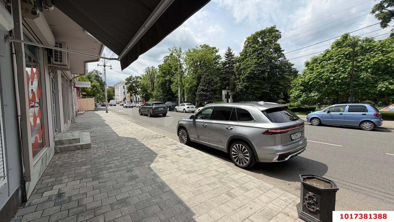Фото №7: Торговое помещение <span class="whitespace-nowrap">40 м²</span>, <span class="whitespace-nowrap">1/1 эт.</span> - Краснодар, Западный внутригородской округ, мкр. Центральный, ул. Рашпилевская, 28