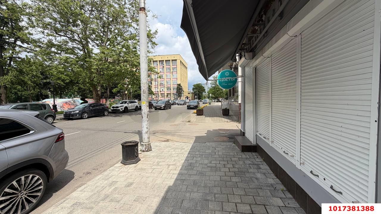 Фото №5: Торговое помещение <span class="whitespace-nowrap">40 м²</span>, <span class="whitespace-nowrap">1/1 эт.</span> - Краснодар, Западный внутригородской округ, мкр. Центральный, ул. Рашпилевская, 28
