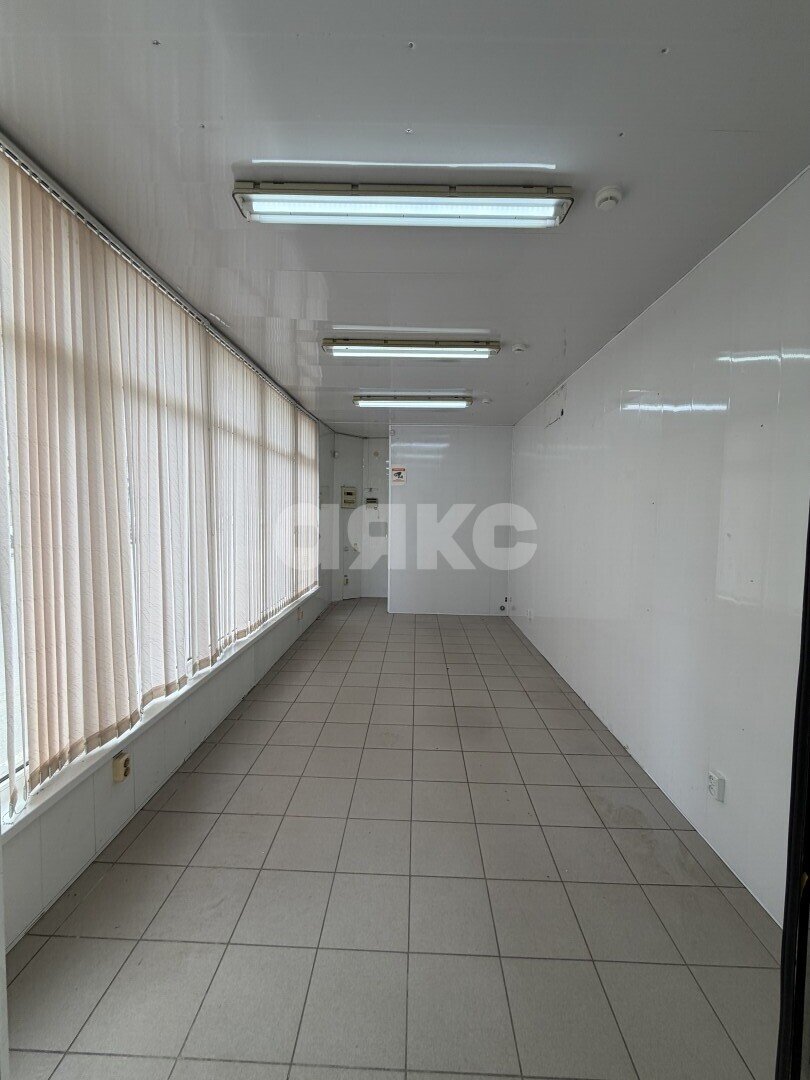 Фото №8: Коммерция 30 м² - Армавир, мкр. Электротехнический, ул. Шмидта, 4/2