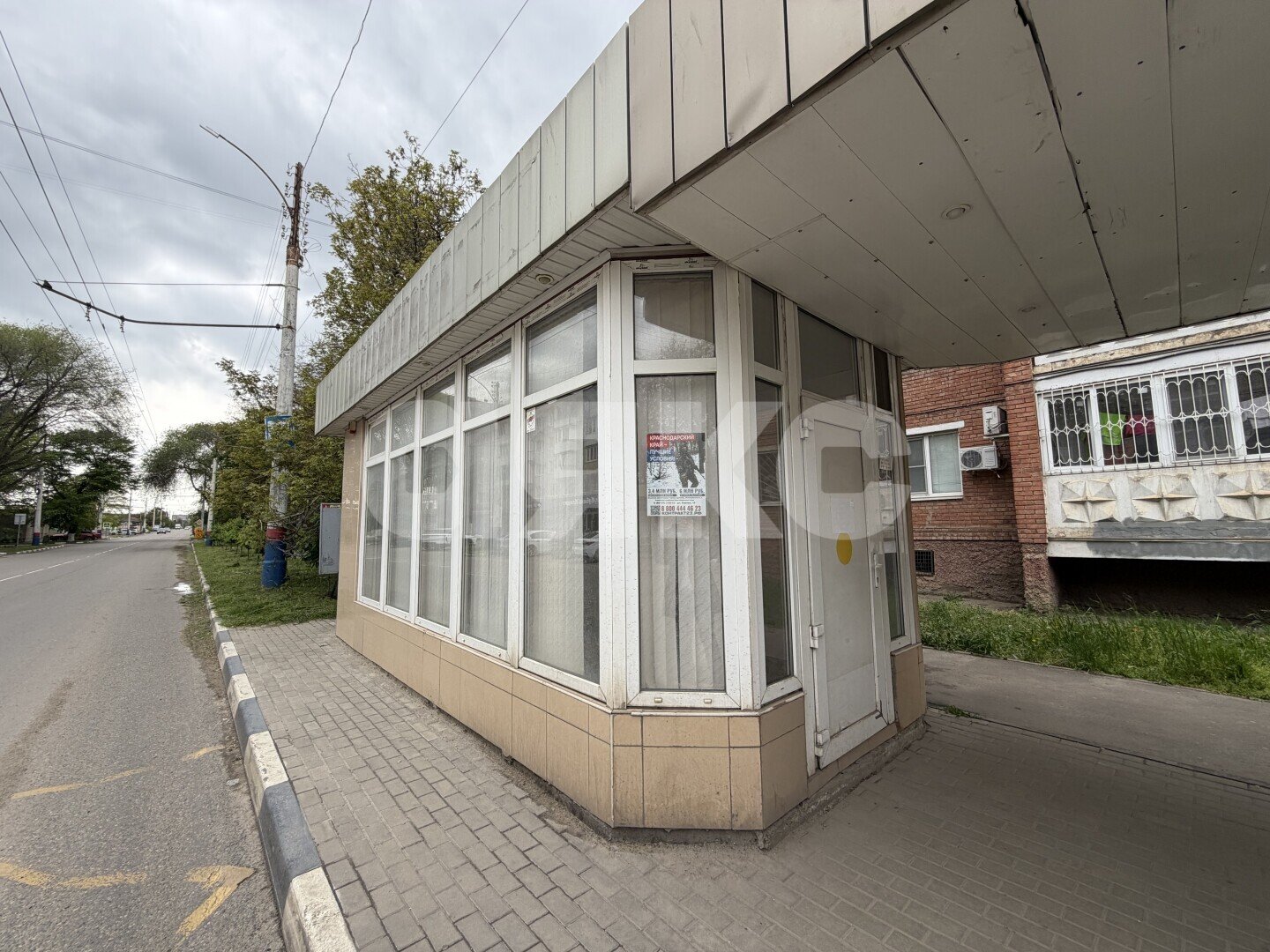 Фото №3: Коммерция 30 м² - Армавир, мкр. Электротехнический, ул. Шмидта, 4/2