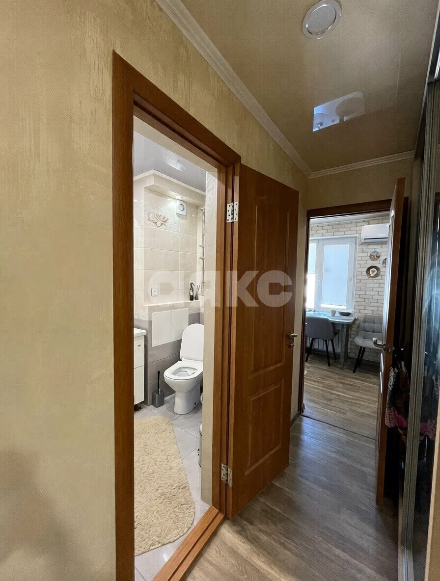 Фото №4: 2-комнатная квартира 60 м² - Мариуполь, Левобережный, мкр. Азовский, пр-кт Победы, 96