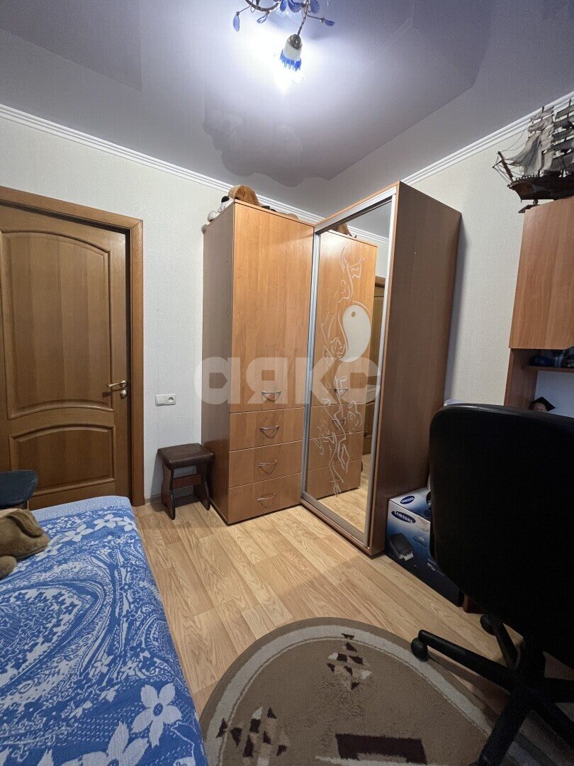 Фото №8: 4-комнатная квартира 72 м² - Мариуполь, Жовтневый, Западный, мкр. 22-й, ул. 60 лет СССР, 3
