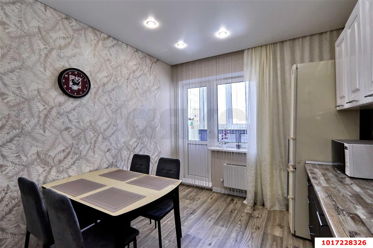 Фото №2: 3-комнатная квартира 88 м² - Краснодар, Прикубанский внутригородской округ, мкр. Московский, ул. Карякина, 15
