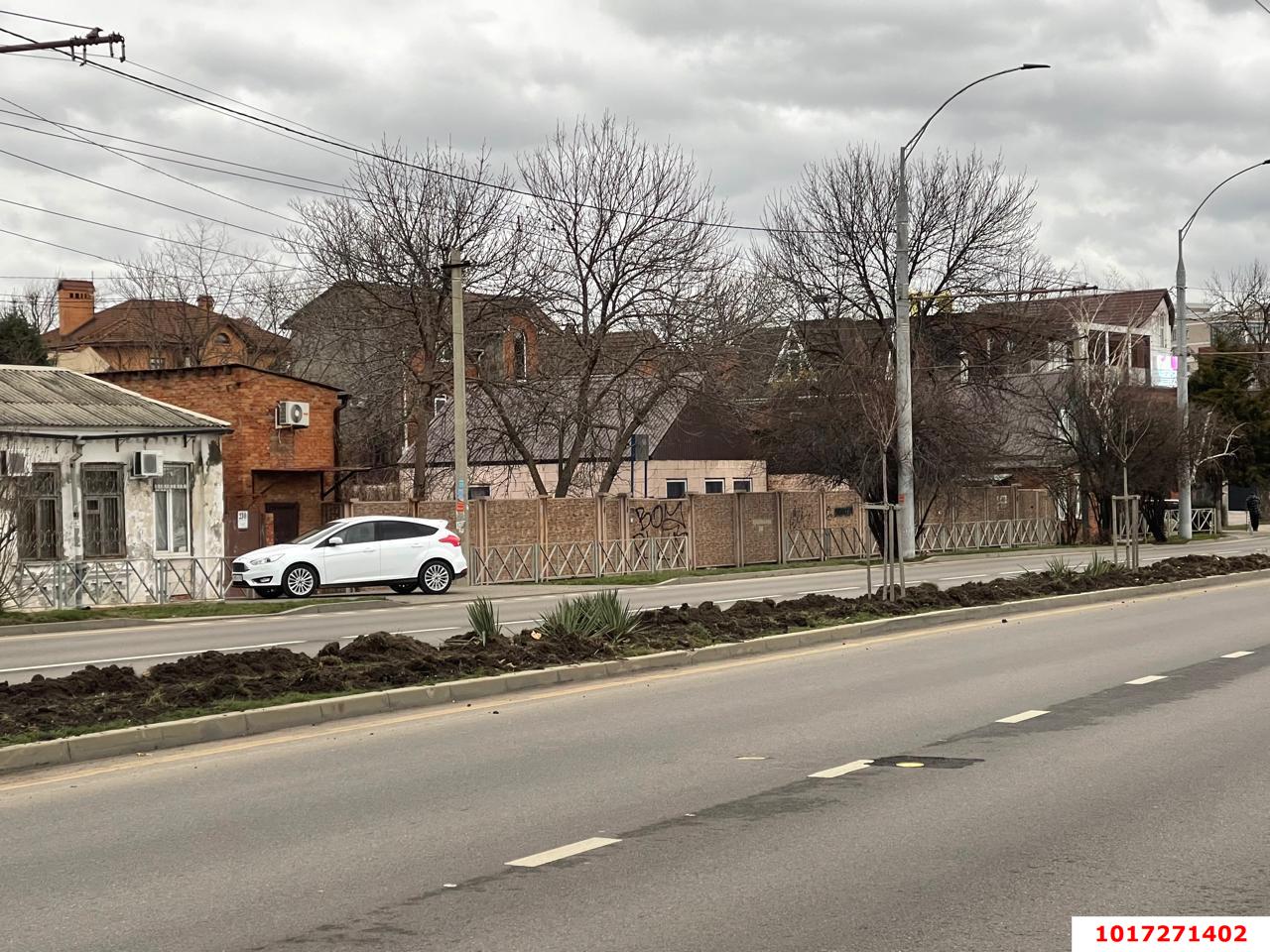 Фото №4: Земельный участок под ИЖС 4.5 сот. - Краснодар, Западный внутригородской округ, мкр. Центральный, ул. Орджоникидзе, 8