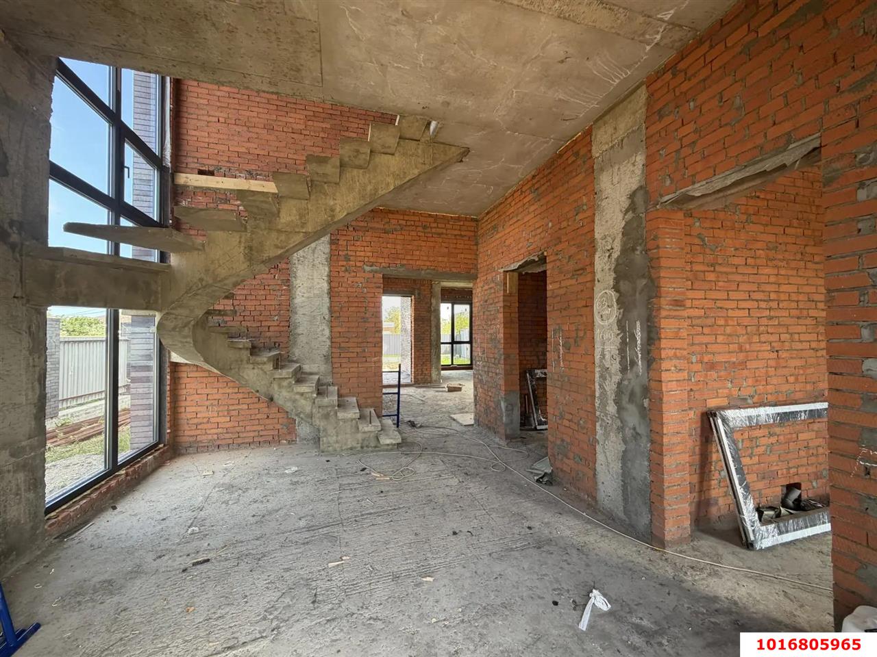 Фото №8: Дом 270 м² + 6.5 сот. - Краснодар, Прикубанский внутригородской округ, мкр. 2-я Площадка, пр-д Величковский, 2