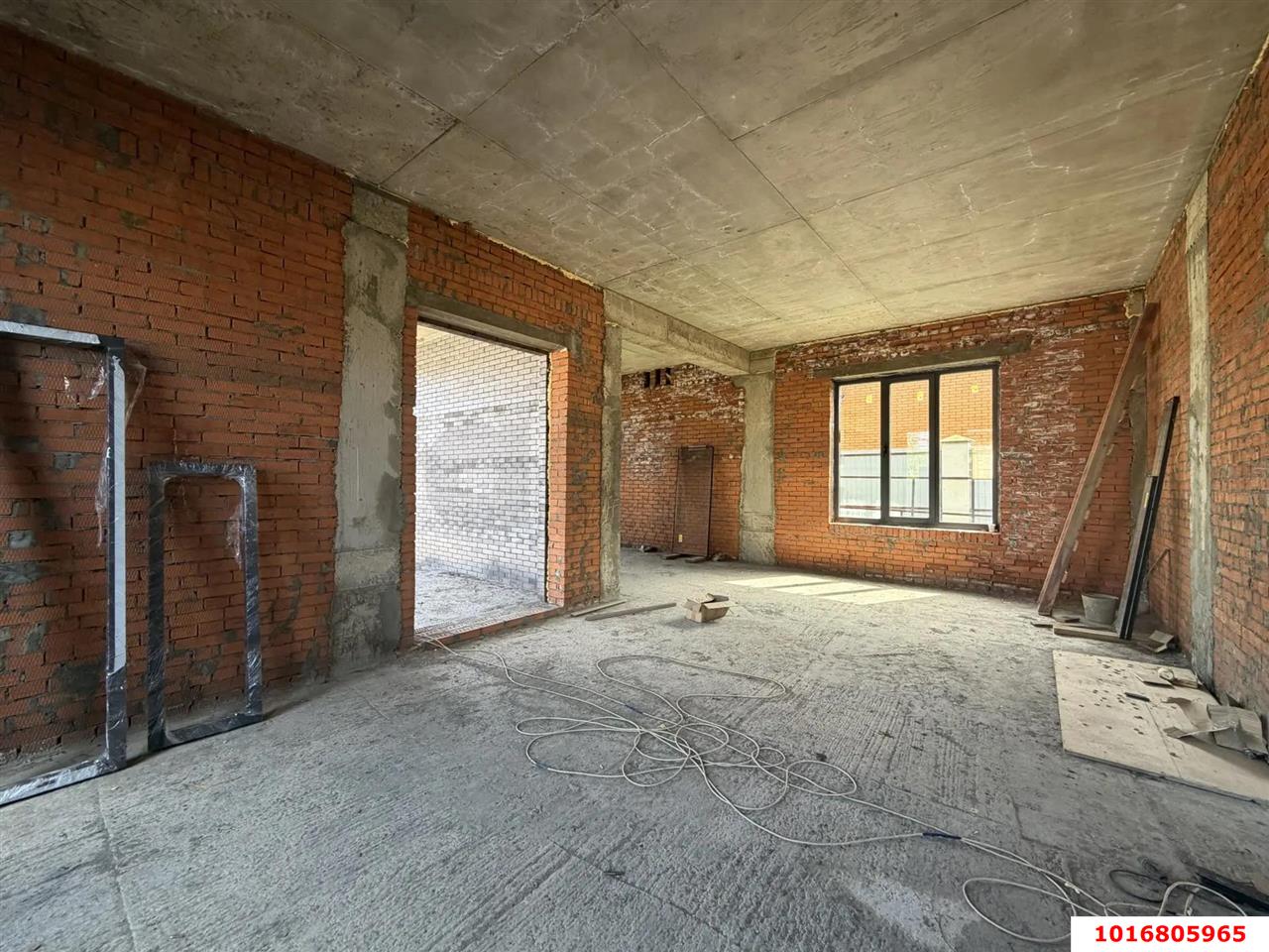 Фото №4: Дом 270 м² + 6.5 сот. - Краснодар, Прикубанский внутригородской округ, мкр. 2-я Площадка, пр-д Величковский, 2