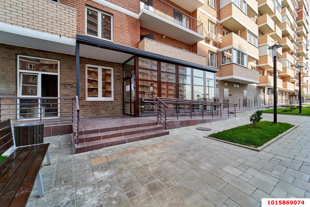 Фото №15: 1-комнатная квартира <span class="whitespace-nowrap">46 м²</span>, <span class="whitespace-nowrap">14/18 эт.</span> - Краснодар, Карасунский внутригородской округ, Гидростроителей, мкр. жилой комплекс Премьера, ул. Автолюбителей, 1/7к5