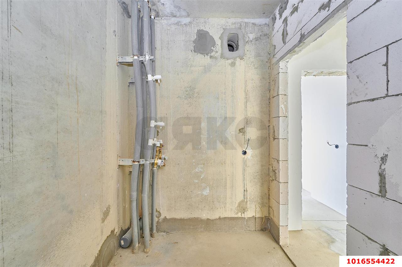 Фото №19: 3-комнатная квартира <span class="whitespace-nowrap">90 м²</span>, <span class="whitespace-nowrap">10/24 эт.</span> - Краснодар, Центральный внутригородской округ, мкр. Черёмушки, ул. Обрывная, 132/1