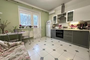 Фото №1: 3-комнатная квартира 91 м² - Краснодар, мкр. Завод Измерительных Приборов, ул. Зиповская, 3/4