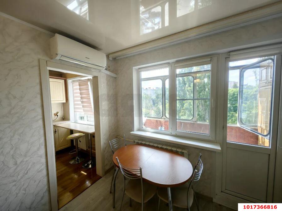 Фото №7: 3-комнатная квартира <span class="whitespace-nowrap">64 м²</span>, <span class="whitespace-nowrap">5/5 эт.</span> - Краснодар, Карасунский внутригородской округ, мкр. Гидростроителей, ул. Трудовой Славы, 21