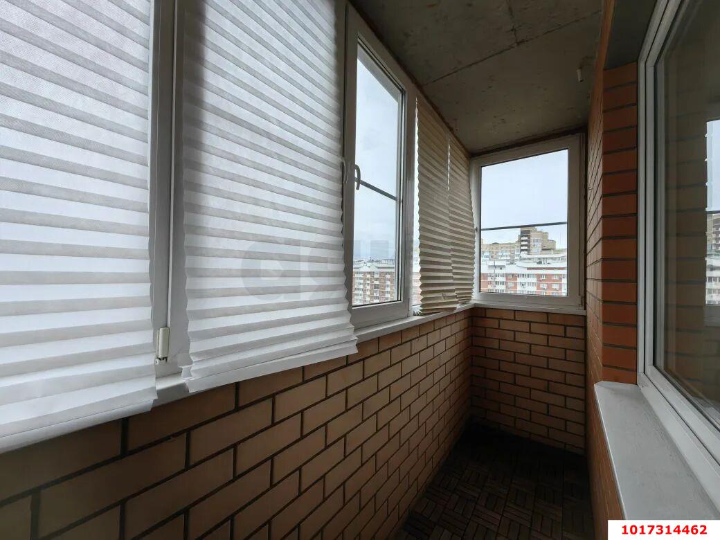 Фото №9: Студия <span class="whitespace-nowrap">28 м²</span>, <span class="whitespace-nowrap">16/22 эт.</span> - Краснодар, Западный внутригородской округ, ЖК Новый Город, мкр. Юбилейный, ул. Генерала Шифрина, 1/1
