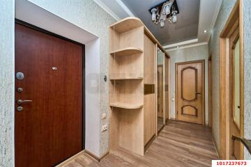 Фото №1: 2-комнатная квартира <span class="whitespace-nowrap">59 м²</span>, <span class="whitespace-nowrap">2/6 эт.</span> - Краснодар, мкр. Завод Радиоизмерительных Приборов, пер. Гаражный, 12/4