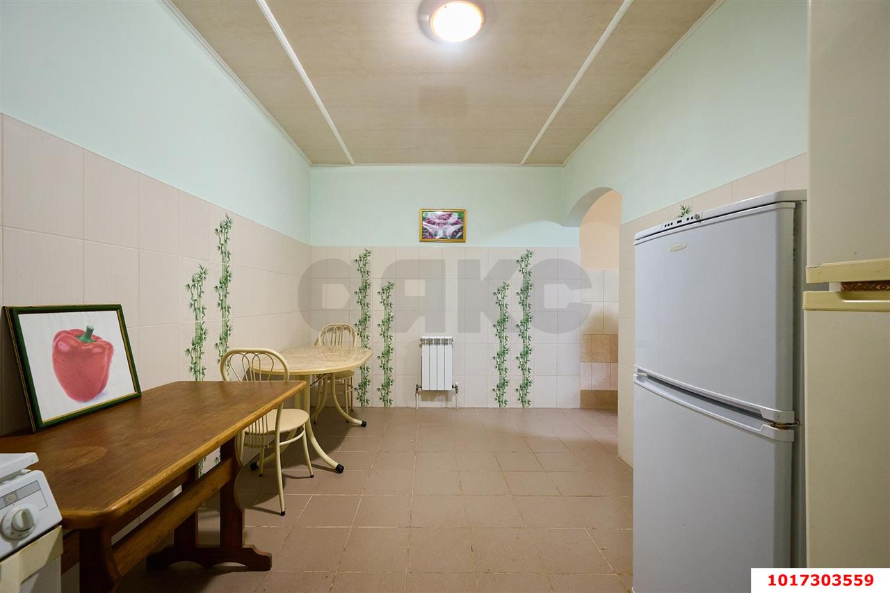 Фото №12: Дом 657 м² + 9.45 сот., 2 эт. - Джубга, мкр. Лесной, ул. Нагорная