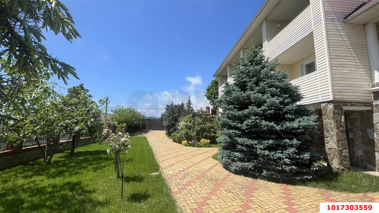 Фото №2: Дом 657 м² + 9.45 сот., 2 эт. - Джубга, мкр. Лесной, ул. Нагорная