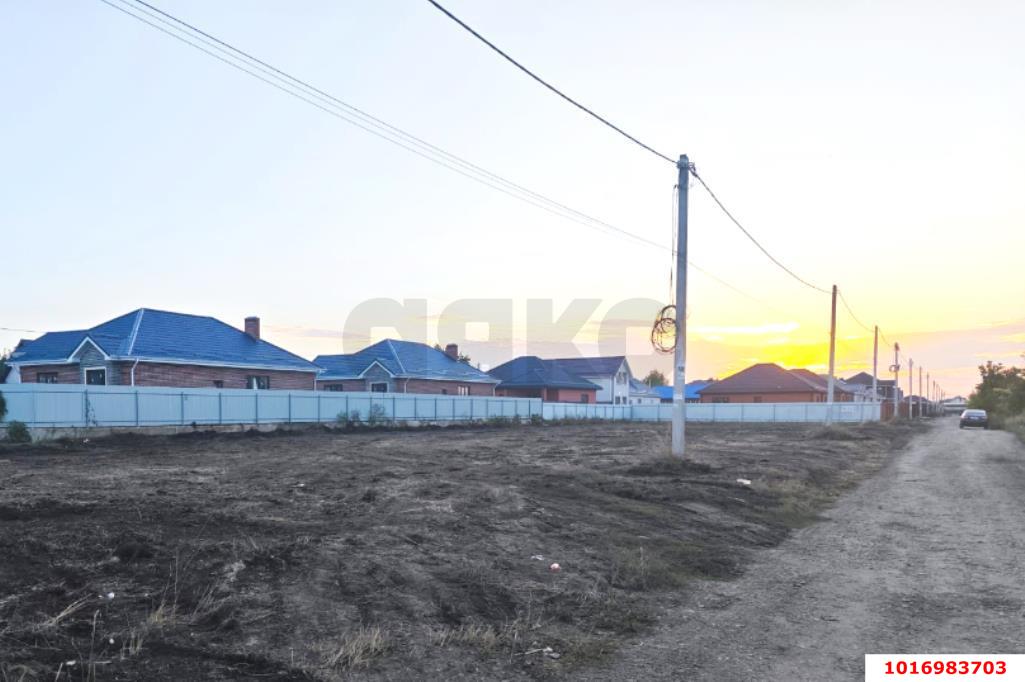 Фото №2: Земельный участок под ИЖС 4.25 сот. - Южный, ст Ивушка, ул. Балтийская, 19
