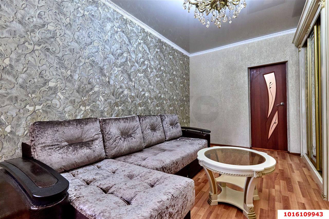 Фото №2: 2-комнатная квартира 46 м² - Краснодар, Центральный внутригородской округ, мкр. Центральный, ул. Коммунаров, 72