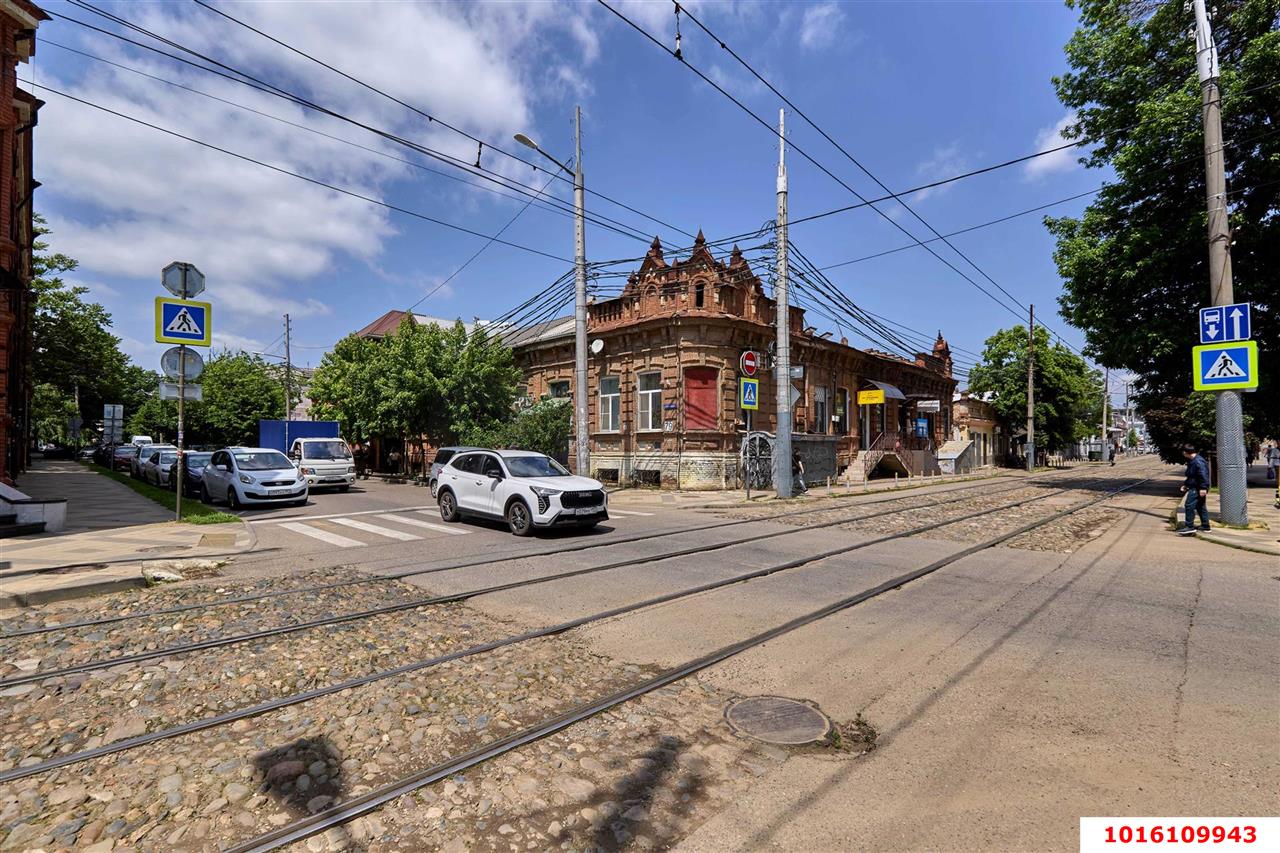 Фото №16: 2-комнатная квартира 46 м² - Краснодар, Центральный внутригородской округ, мкр. Центральный, ул. Коммунаров, 72
