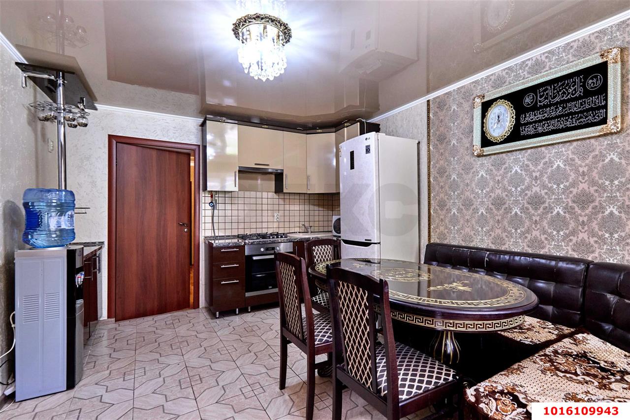 Фото №6: 2-комнатная квартира 46 м² - Краснодар, Центральный внутригородской округ, мкр. Центральный, ул. Коммунаров, 72