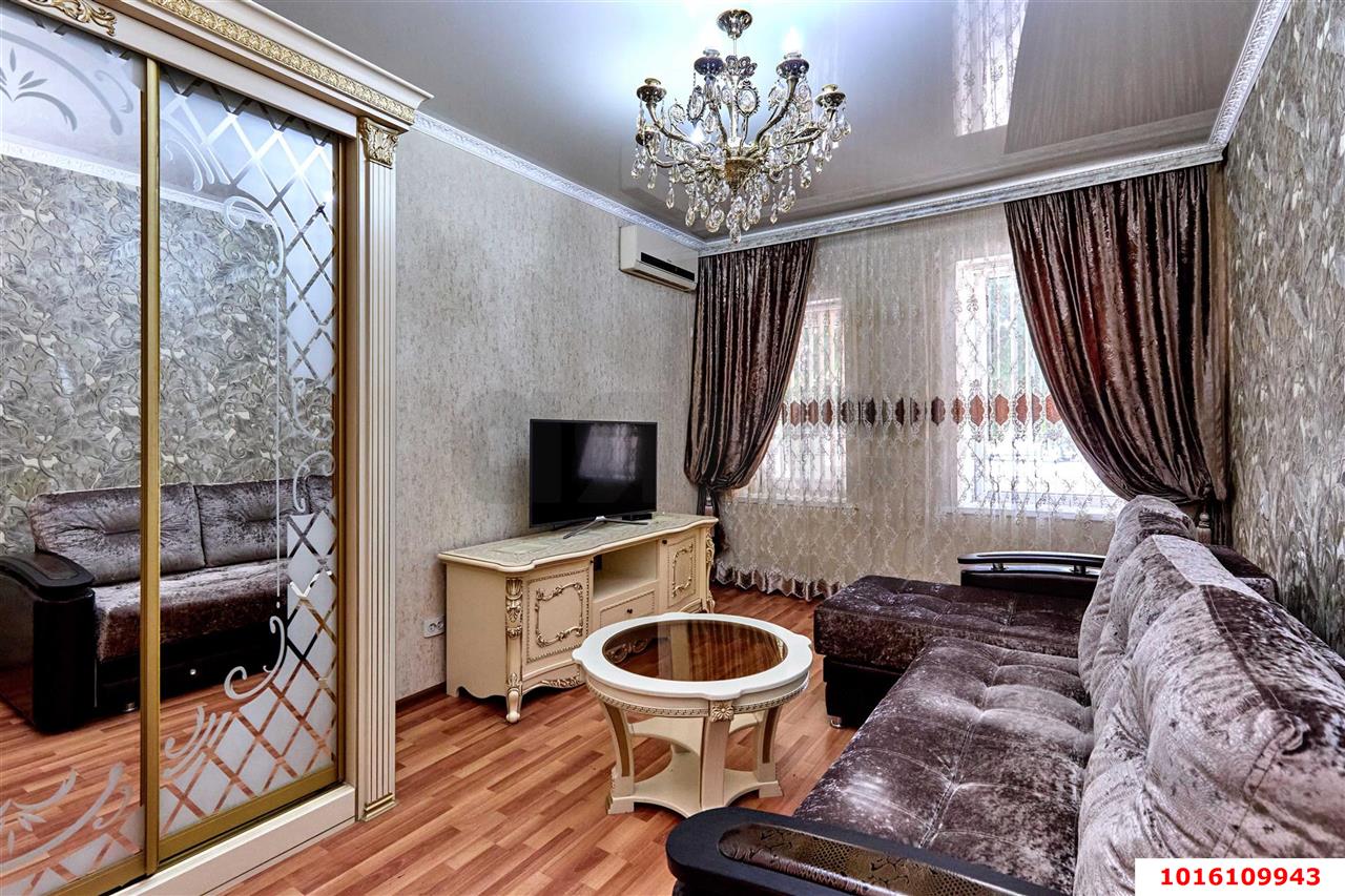 Фото №3: 2-комнатная квартира 46 м² - Краснодар, Центральный внутригородской округ, мкр. Центральный, ул. Коммунаров, 72