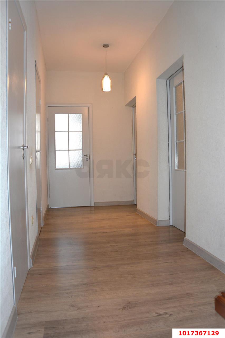 Фото №9: 2-комнатная квартира <span class="whitespace-nowrap">61 м²</span>, <span class="whitespace-nowrap">12/22 эт.</span> - Краснодар, Карасунский внутригородской округ, мкр. Почтовый, пр-кт имени писателя Знаменского, 10