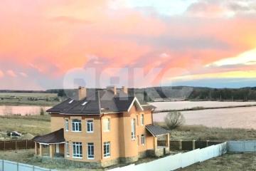 Фото №1: Коттедж 464 м² - Городище-Юшково, ул. Озёрная