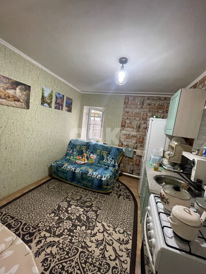 Фото №3: Часть дома 35 м² + 1 сот. - Армавир, мкр. Комсомольский, ул. Пугачёва