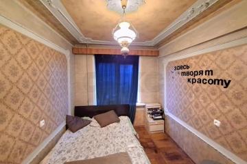Фото №1: 3-комнатная квартира <span class="whitespace-nowrap">55 м²</span>, <span class="whitespace-nowrap">4/5 эт.</span> - Краснодар, мкр. Фестивальный, ул. Гагарина, 141