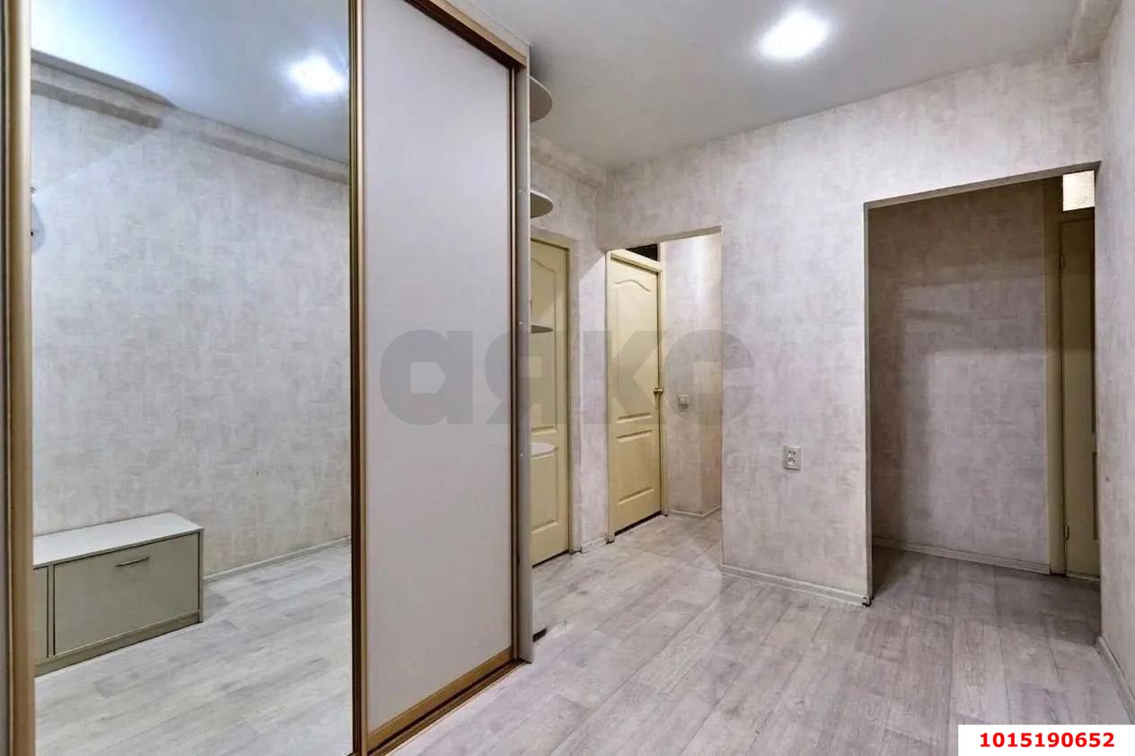 Фото №9: 2-комнатная квартира 71 м² - Краснодар, Прикубанский внутригородской округ, мкр. Восточно-Кругликовский, ул. Героя А.А. Аверкиева, 22