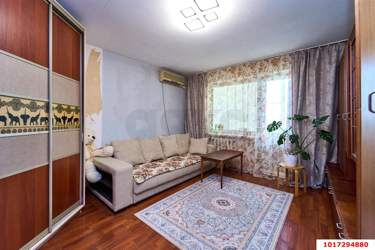 Фото №5: 3-комнатная квартира <span class="whitespace-nowrap">61 м²</span>, <span class="whitespace-nowrap">9/9 эт.</span> - Краснодар, Прикубанский внутригородской округ, мкр. Краевая Клиническая Больница, ул. имени 40-летия Победы, 63