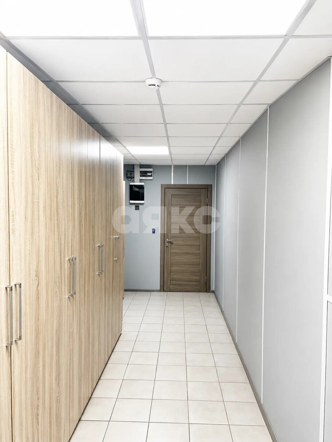 Фото №11: Коммерция <span class="whitespace-nowrap">665 м²</span>, <span class="whitespace-nowrap">7/8 эт.</span> - Волгоград, р. Краснооктябрьский, пр-кт имени В.И. Ленина, 88