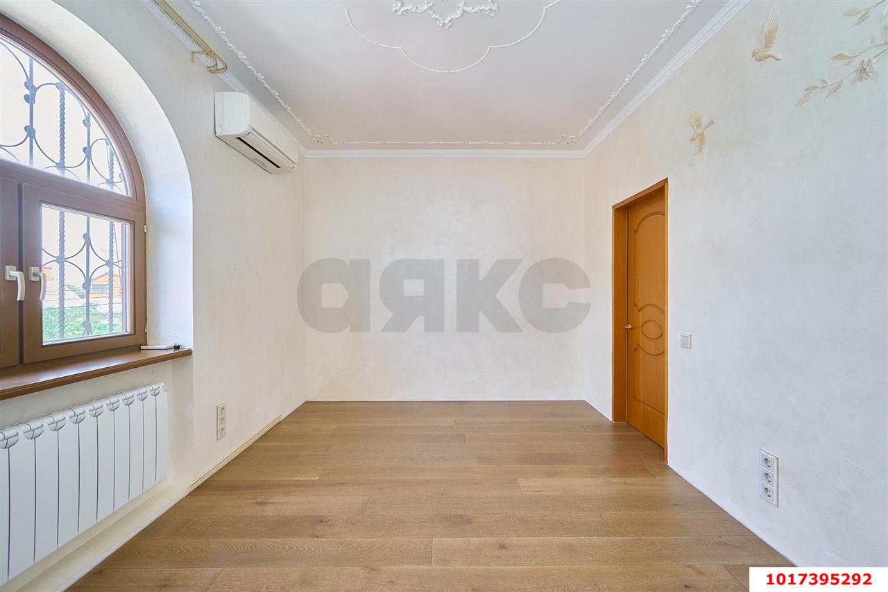Фото №13: Дом <span class="whitespace-nowrap">170 м²</span> <span class="whitespace-nowrap">+ 4.19 сот.</span>, <span class="whitespace-nowrap">2 эт.</span> - Краснодар, Прикубанский внутригородской округ, Калинино, мкр. Завод Радиоизмерительных Приборов, б-р Интернациональный, 59