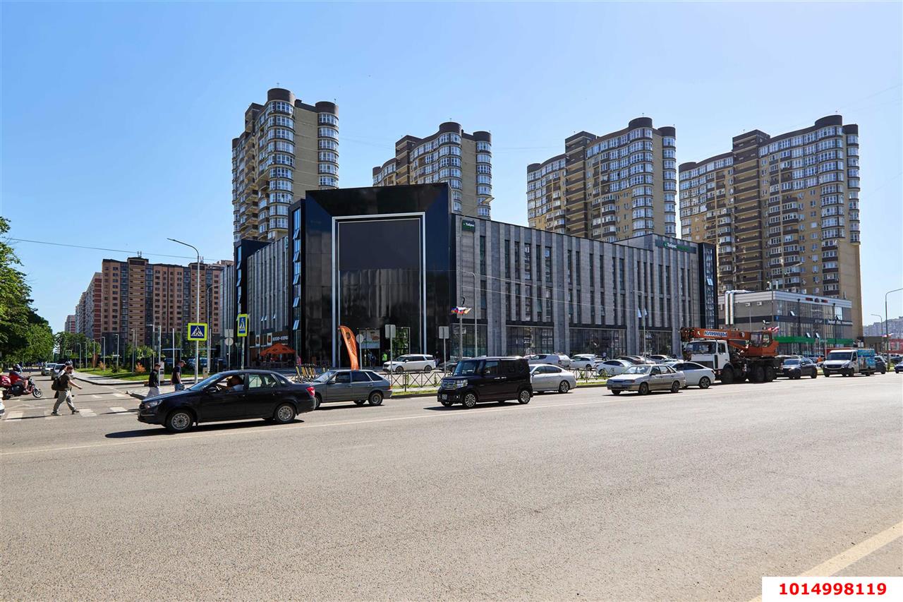 Фото №4: 2-комнатная квартира 71 м² - Краснодар, Прикубанский внутригородской округ, Восточно-Кругликовский, мкр. ЖК Возрождение, ул. имени 40-летия Победы, 133