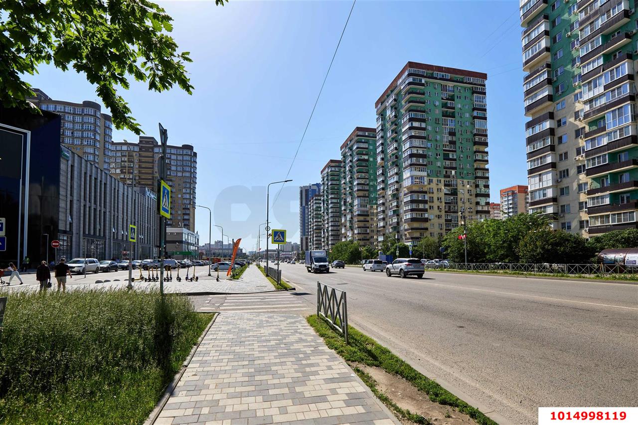 Фото №9: 2-комнатная квартира 71 м² - Краснодар, Прикубанский внутригородской округ, Восточно-Кругликовский, мкр. ЖК Возрождение, ул. имени 40-летия Победы, 133