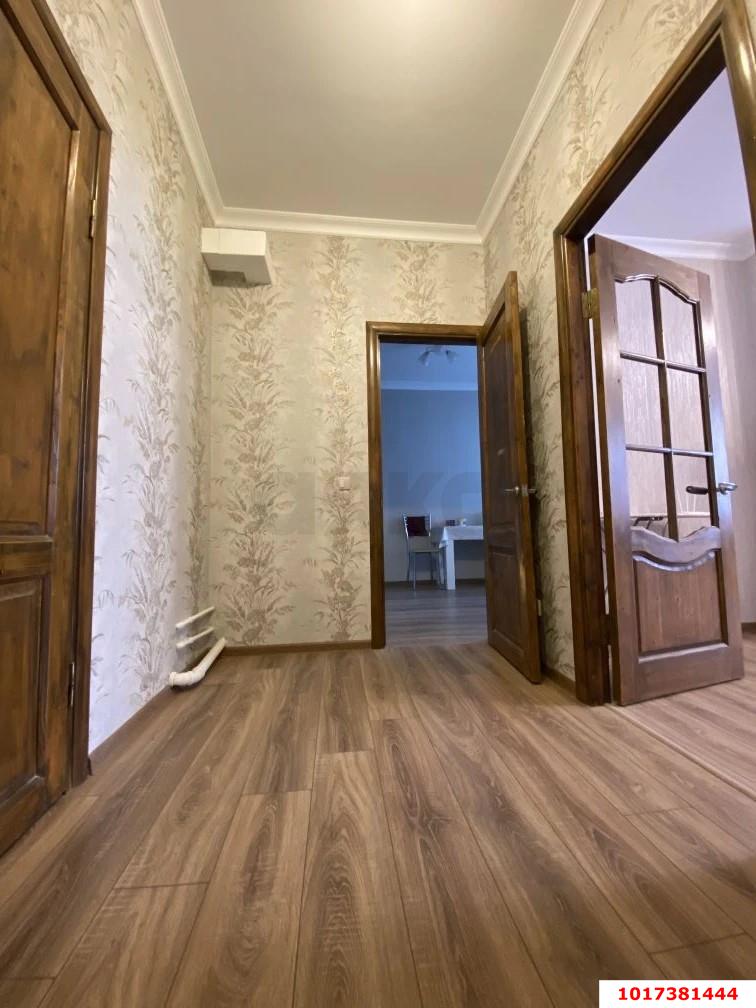 Фото №2: 1-комнатная квартира 40 м² - Краснодар, Карасунский внутригородской округ, Гидростроителей, мкр. ЖК Феникс, ул. имени В.Н. Мачуги, 6/2