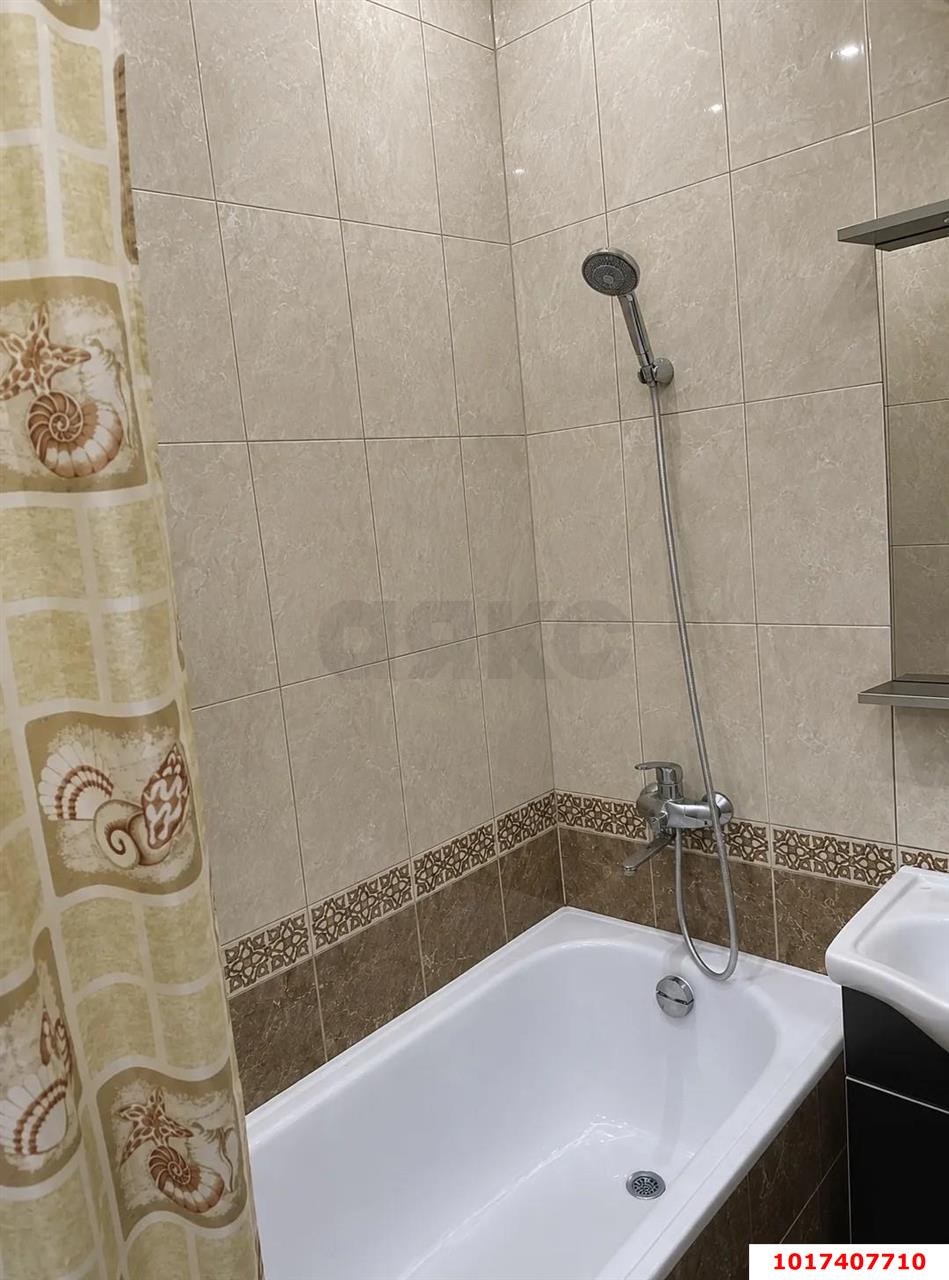 Фото №3: 1-комнатная квартира <span class="whitespace-nowrap">44 м²</span>, <span class="whitespace-nowrap">16/16 эт.</span> - Краснодар, Прикубанский внутригородской округ, мкр. Краевая Клиническая Больница, ул. Домбайская, 6