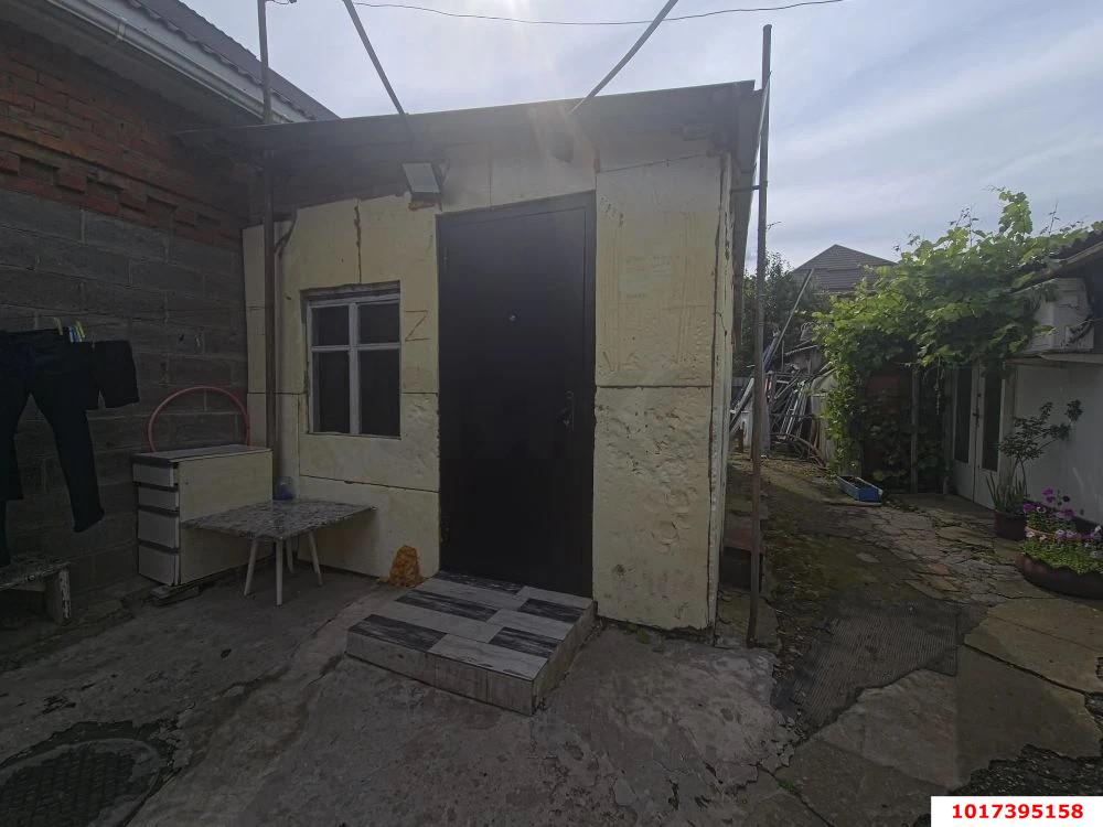 Фото №14: Часть дома 59 м² + 1.36 сот. - Краснодар, Центральный внутригородской округ, Покровка, мкр. Центральный, ул. Ломоносова, 23