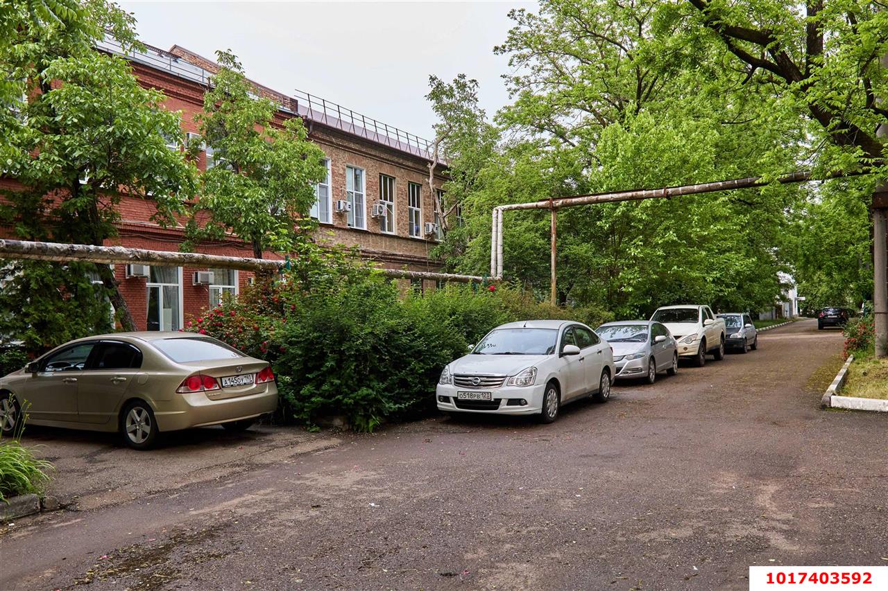 Фото №7: Комната 23 м² - Краснодар, Центральный внутригородской округ, мкр. Центральный, ул. Митрофана Седина, 28
