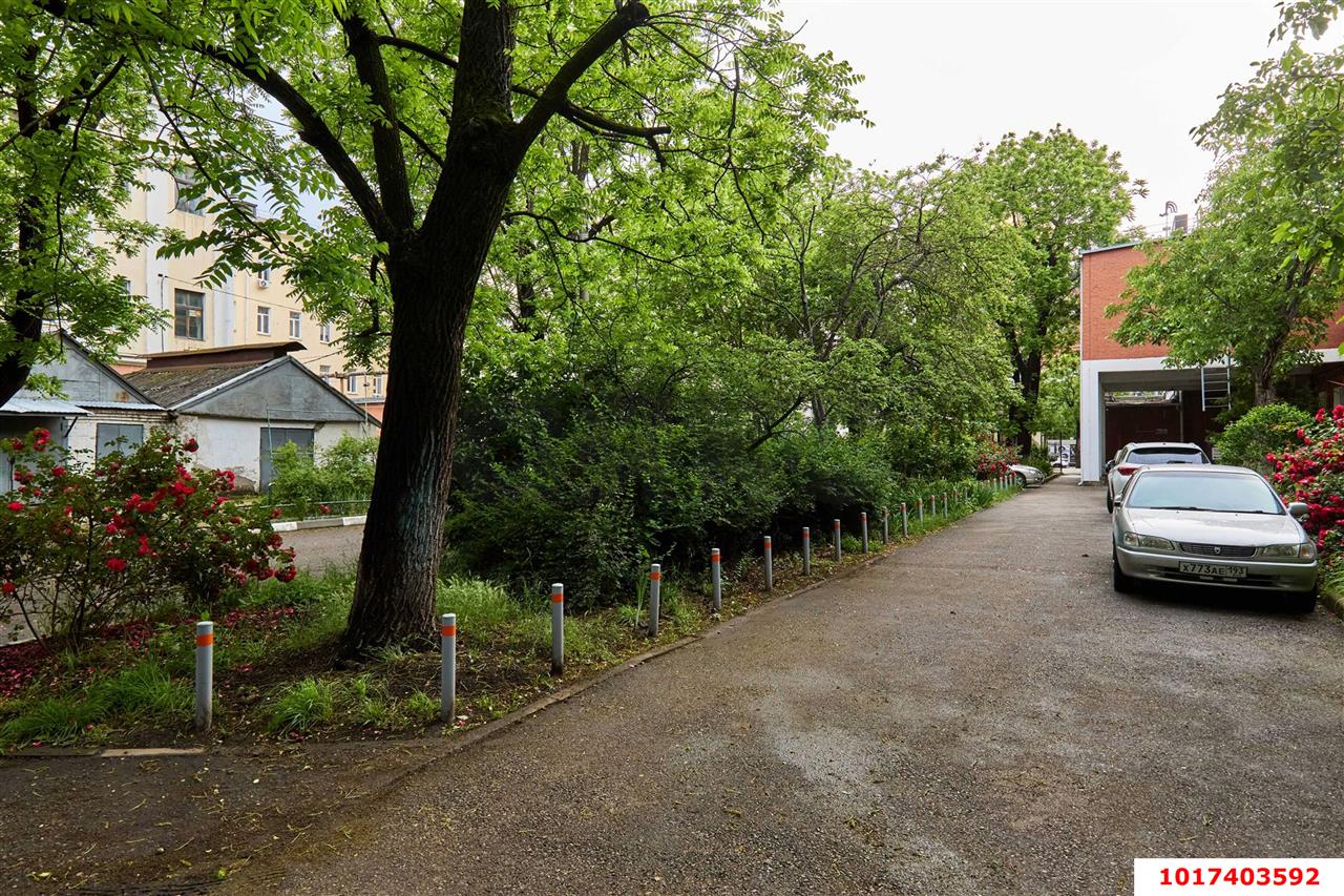 Фото №10: Комната 23 м² - Краснодар, Центральный внутригородской округ, мкр. Центральный, ул. Митрофана Седина, 28