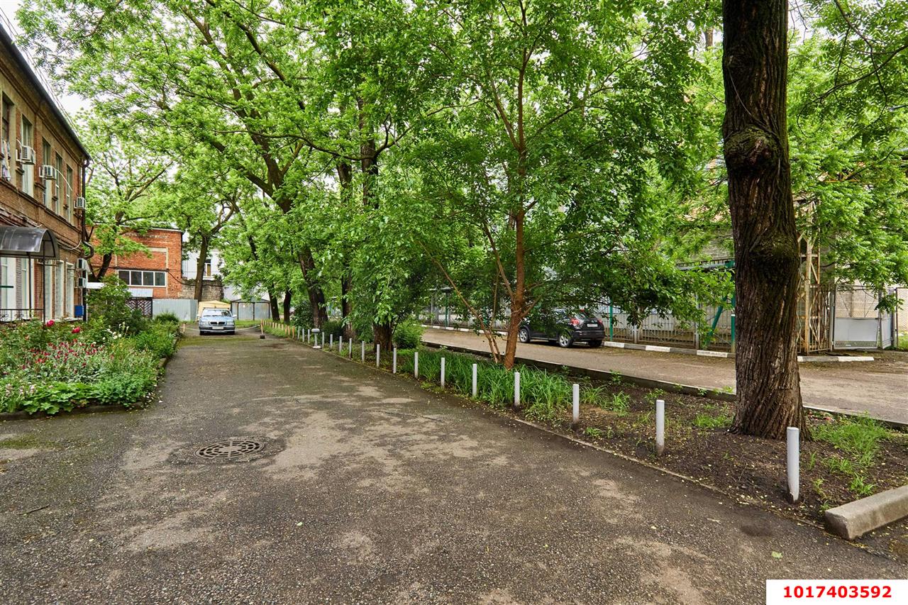 Фото №9: Комната 23 м² - Краснодар, Центральный внутригородской округ, мкр. Центральный, ул. Митрофана Седина, 28