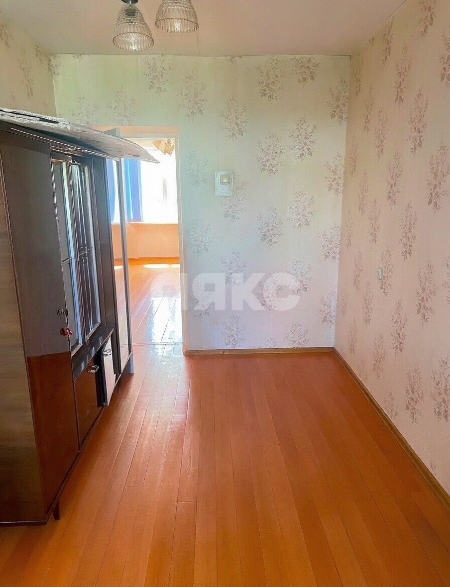 Фото №5: 3-комнатная квартира <span class="whitespace-nowrap">57 м²</span>, <span class="whitespace-nowrap">3/9 эт.</span> - Волгоград, Тракторозаводский, Спартановка, мкр. 411-й, ул. Академика Богомольца, 1