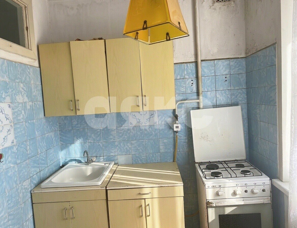 Фото №8: 3-комнатная квартира <span class="whitespace-nowrap">57 м²</span>, <span class="whitespace-nowrap">3/9 эт.</span> - Волгоград, Тракторозаводский, Спартановка, мкр. 411-й, ул. Академика Богомольца, 1