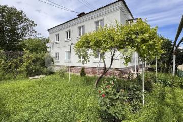 Фото №1: 3-комнатная квартира <span class="whitespace-nowrap">45 м²</span>, <span class="whitespace-nowrap">2/2 эт.</span> - Кореновск, ул. Тимашевская, 1А