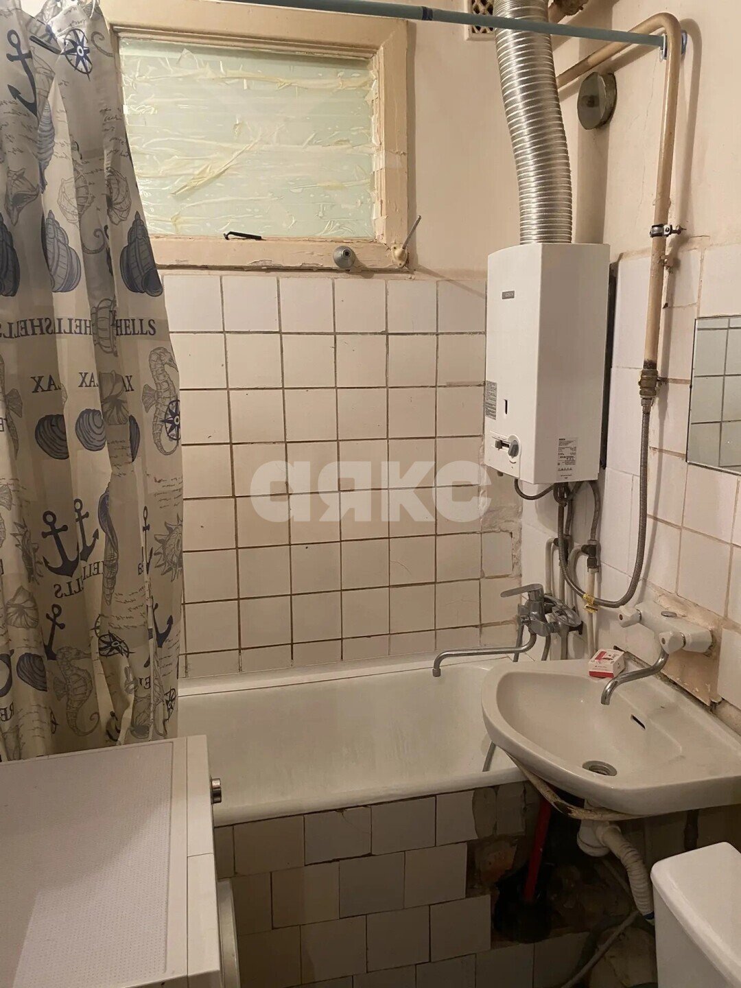 Фото №3: 3-комнатная квартира <span class="whitespace-nowrap">55 м²</span>, <span class="whitespace-nowrap">1/5 эт.</span> - Волгоград, р. Центральный, ул. Порт-Саида, 9