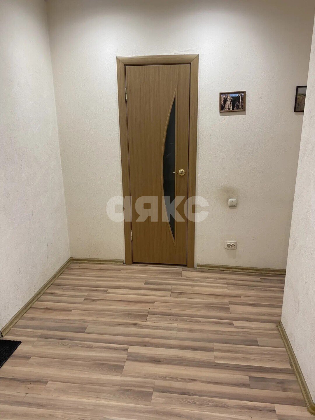 Фото №10: 1-комнатная квартира <span class="whitespace-nowrap">46 м²</span>, <span class="whitespace-nowrap">7/10 эт.</span> - Волгоград, Дзержинский, мкр. 124-й, пр-кт Маршала Жукова, 112